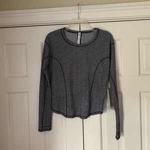 NWT Lululemon On Pace Top